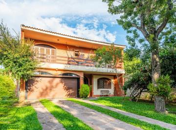 35-Rua dos Guenoas 890 (Roger).jpg · Casa, 5 dormitórios, 300 m², em Guarujá