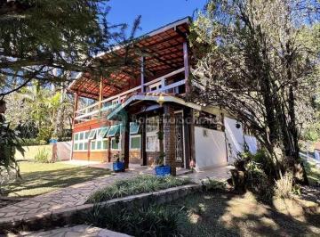 czqfji82oteyntc3ztuzmgu3_md · Casa a venda em Santo Antonio do Pinhal - 1,5 km do centro / PICO AGUDO