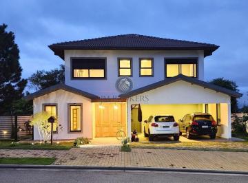 Casa · 313m² · 4 Quartos · 4 Vagas · Casa com 4 dormitórios, 313 m² - venda por R$ 5.000.000,00 ou aluguel por R$ 21.901,00/mês - Granja 