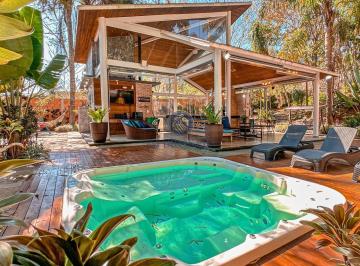 Casa · 596m² · 4 Quartos · 4 Vagas · Casa com 4 dormitórios à venda, 596 m² por R$ 2.780.000,00 - Granja Viana - Fazendinha - Km 23 - Car