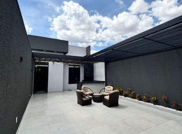 Casa de 3 quartos, Uberlândia · CASA A VENDA COM TIPOLOGIAS DIFERENTES - BAIRRO JARDIM BRASILIA