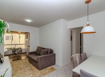 Apartamento · 70m² · 2 Quartos · 1 Vaga · Apartamento à venda no Centro em Balneário Camboriú.