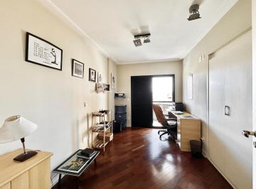 IMG_20260611_065456_000.jpeg · Elegante apartamento para venda em Aclimação com 3 quartos, sendo 2 suítes, 226m² - urban#HFMR2