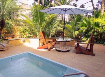 Casa · 528m² · 3 Quartos · 4 Vagas · Paúba - 80 metros da praia - excelente imóvel