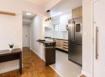 Foto 02 · Apartamento à venda na Bela Vista, São Paulo-SP: 2 quartos, 1 banheiro, 1 vaga. Conforto e praticida