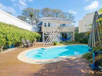 Casa · 335m² · 3 Quartos · 3 Vagas · Casa de alto padrão no Jardim Social, com 335m², t