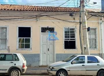 qsmywa5qtge1770189303264.jpg · Casa na Praça da Bandeira  - Centro - Itatiba/SP