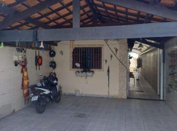 Casa de 2 quartos, Itanhaém · Casa com 2 quartos e piscina em Itanhaém.