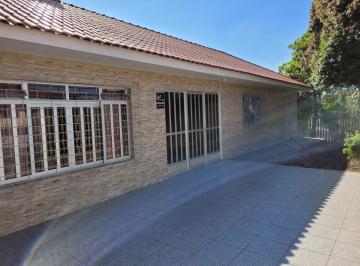 Casa de 4 quartos, Colombo · CASA DE ESQUINA À VENDA NO CAMPO PEQUENO COLOMBO! OPORTUNIDADE !!!