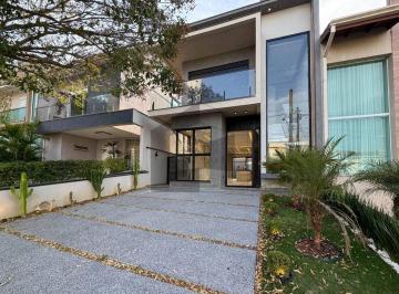 Casa · 172m² · 3 Quartos · 4 Vagas · Casa a venda no Condomínio Parque das Figueiras - Mogi das Cruzes | 3 suítes