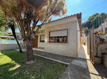 Casa · 255m² · 3 Quartos · 2 Vagas · Casa térrea com piscina - terreno de 530m² - Bairro Gloria
