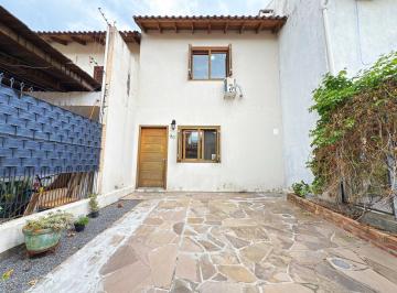 Casa · 70m² · 2 Quartos · 1 Vaga · Sobrado em Aberta dos Morros