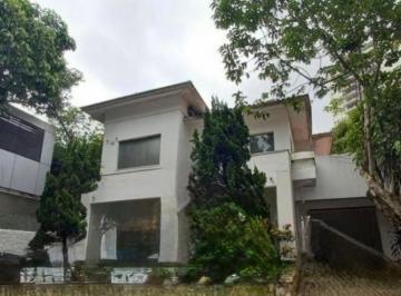 Comercial · 475m² · 10 Vagas · Casa comercial na Avenida Pacaembu, N. 1140 • 475 m²