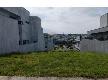 Terreno · 360m² · Lote à venda com 360m², localizado em meio de quadra, com excelente topografia, no Swiss Park – Camp