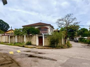 Casa · 323m² · 3 Quartos · 4 Vagas · Casa a venda 3 quartos 323m2 no Largo da Barra