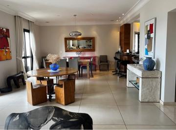 Apartamento · 313m² · 4 Quartos · 6 Vagas · Apartamento tipo para venda em Moema com 4 quartos, sendo 4 suítes, 313m²