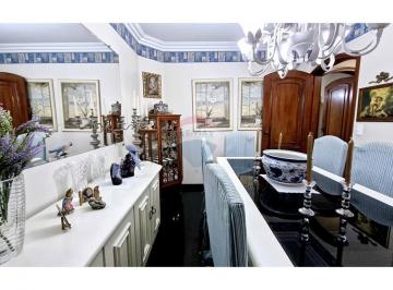 Apartamento · 240m² · 4 Quartos · 3 Vagas · A venda 4 quartos com 3 suítes e 3 vagas Campo Belo