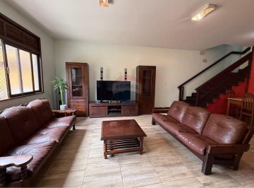 Casa · 213m² · 4 Quartos · 2 Vagas · Belíssima Casa de Condomínio na Taquara - 4 quartos, 1 suíte