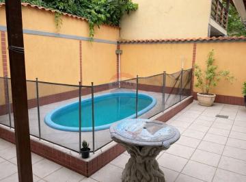 Casa · 213m² · 4 Quartos · 2 Vagas · Belíssima Casa de Condomínio na Taquara - 4 quartos, 1 suíte
