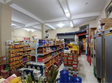Casa · 386m² · 5 Quartos · 2 Vagas · Sobrado Com Ponto Comercial à Venda!"