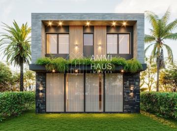 Casa · 194m² · 3 Quartos · 2 Vagas · Sobrado em Santa Cândida - Curitiba