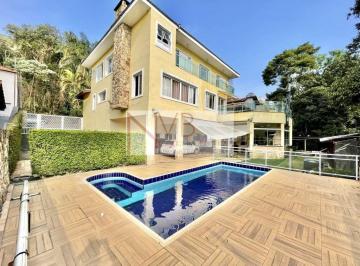 Casa · 494m² · 4 Quartos · 6 Vagas · Cond. Vila Verde (Km 36 Raposo) - Condomínio com ótimo lazer!