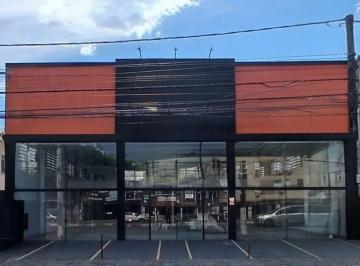 Comercial · 1000m² · 6 Vagas · Loja em estilo galpão com 1000 m2 e seis vagas. Em bom local