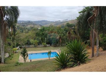 Rural · 24000m² · 4 Quartos · 20 Vagas · Sítio, com piscina, área de lazer e casa de 300m². Próximo do centro de Juiz de Fora-MG.