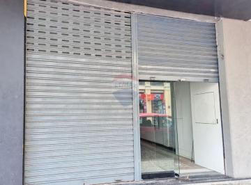 Comercial · 300m² · Loja ampla com 300m2 na Hallfeld