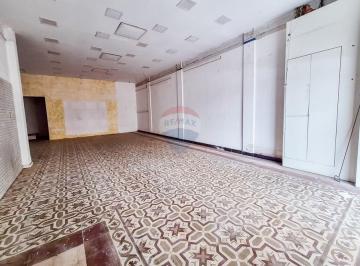Comercial · 300m² · Loja ampla com 300m2 na Hallfeld