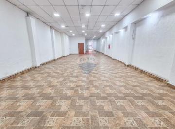 Comercial · 212m² · Loja ampla com 212m2 e dois pavimentos na Benjamin Constant