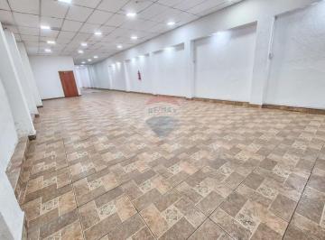 Comercial · 212m² · Loja ampla com 212m2 e dois pavimentos na Benjamin Constant