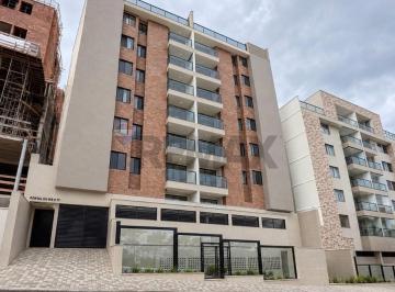 Apartamento · 150m² · 4 Quartos · 2 Vagas · Excelente cobertura 3 quartos(sendo um sute) próximo ao centro JF, restaurantes, hospitais, Colégio