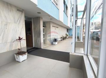 Apartamento · 44m² · 1 Quarto · Apartamento quarto e sala iluminado e arejado  rua plana no centro de Juiz de Fora