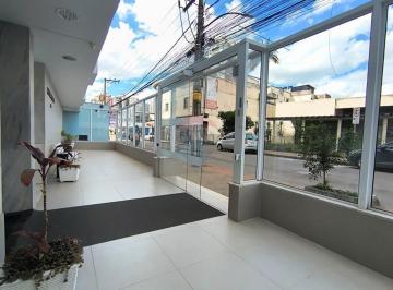 Apartamento · 44m² · 1 Quarto · Apartamento quarto e sala iluminado e arejado rua plana no centro de Juiz de Fora