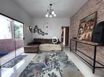 a84e0fad54f9a99c44b57fad51181f11dc8fb8a4 · Casa térrea com lazer e espaço extra independente - Aceita financiamento!!