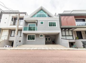 Casa · 220m² · 3 Quartos · 3 Vagas · Condomínio Cristiano Strobel