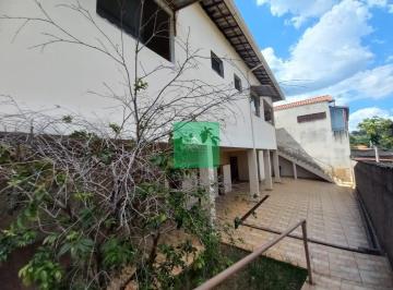 Foto 01 · Casa à venda em Betim-MG, no bairro Bom Retiro: 4 quartos, 1 suíte, 2 salas, 2 banheiros, 2 vagas de