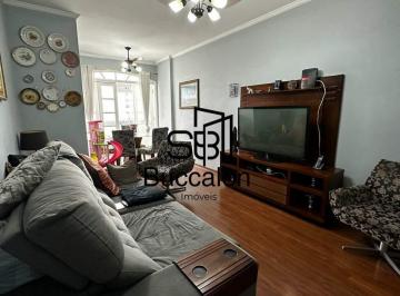 Sala · Apartamento na Aparecida — Santos/SP | 3 Dorms (1 Suíte) • Garagem Fechada • Varanda com Vista Livre