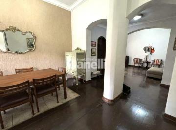 Casa · 464m² · 6 Quartos · 4 Vagas · Sobrado à venda, 6 quartos, 4 vagas, Centro - Taubaté/SP