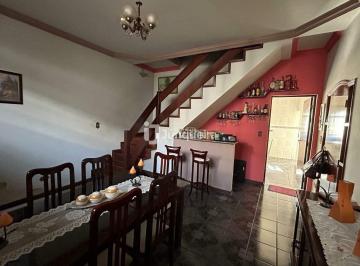 Casa · 239m² · 3 Quartos · Casa à venda, 3 quartos, 1 suíte, Castelinho - Piracicaba/SP