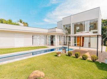 Casa · 248m² · 3 Quartos · 5 Vagas · Casa térrea com 3 suítes e piscina para alugar no Condomínio Marambaia- Vinhedo 
