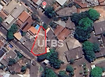 Comercial · 571m² · Lote residencial/comercial com área total de 571,60 metros², sendo 8,55 metros de frente e contando 