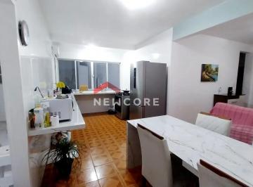 Apartamento · 95m² · 3 Quartos · 1 Vaga · Apartamento em Avenida Leoberto Leal - Barreiros - São José/SC