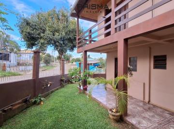 Casa de 4 quartos, Santa Maria · Casa Espaçosa para Locação com Sacada e Suíte