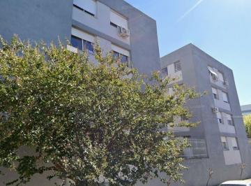 Apartamento · 111m² · 4 Quartos · 1 Vaga · Apartamento térreo de 4 dormitórios, próximo a Av. Rio Branco, supermercados e c