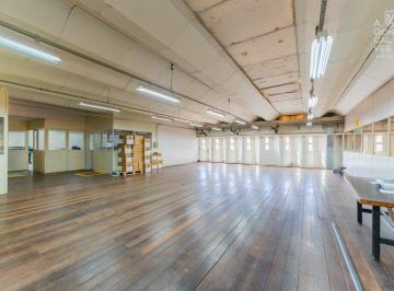 Comercial · 2737m² · Galpão, Prédio Seven, Curitiba.