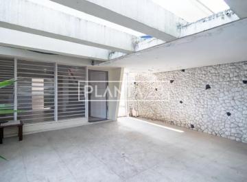 1 · Casa com 150 m², 3 quartos sendo 1 suíte à venda no bairro Vila Cordeiro.
