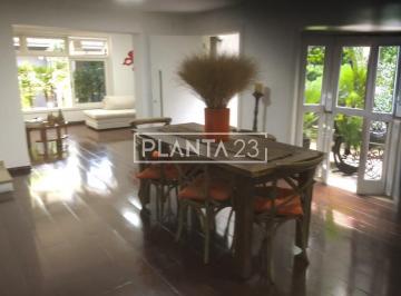 1 · Casa com 240 m², 3 quartos sendo 1 suíte à venda no bairro Jardim Paulista.