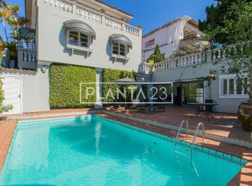 1 · Casa com 350 m², 4 quartos sendo 4 suítes à venda no bairro Pacaembu.